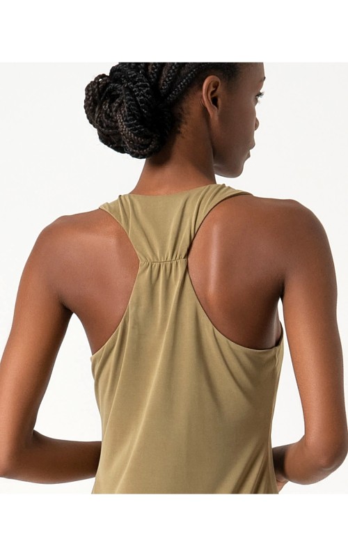 VESTIDO TIRANTES ESCOTE PICO LISO SURK 