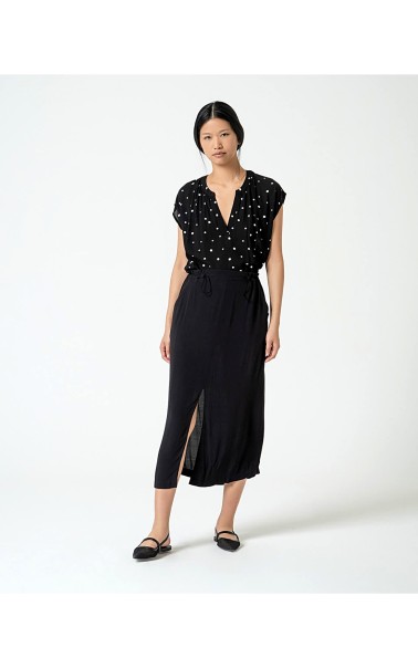 BLUSA AMPLIA CON LUNARES SURK 
