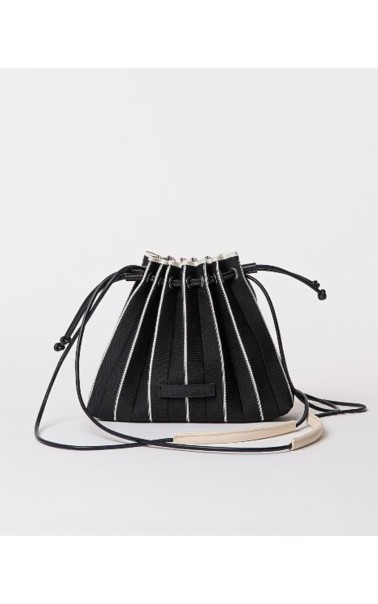BOLSO PLISADO PUNTO NEGRO SURK 