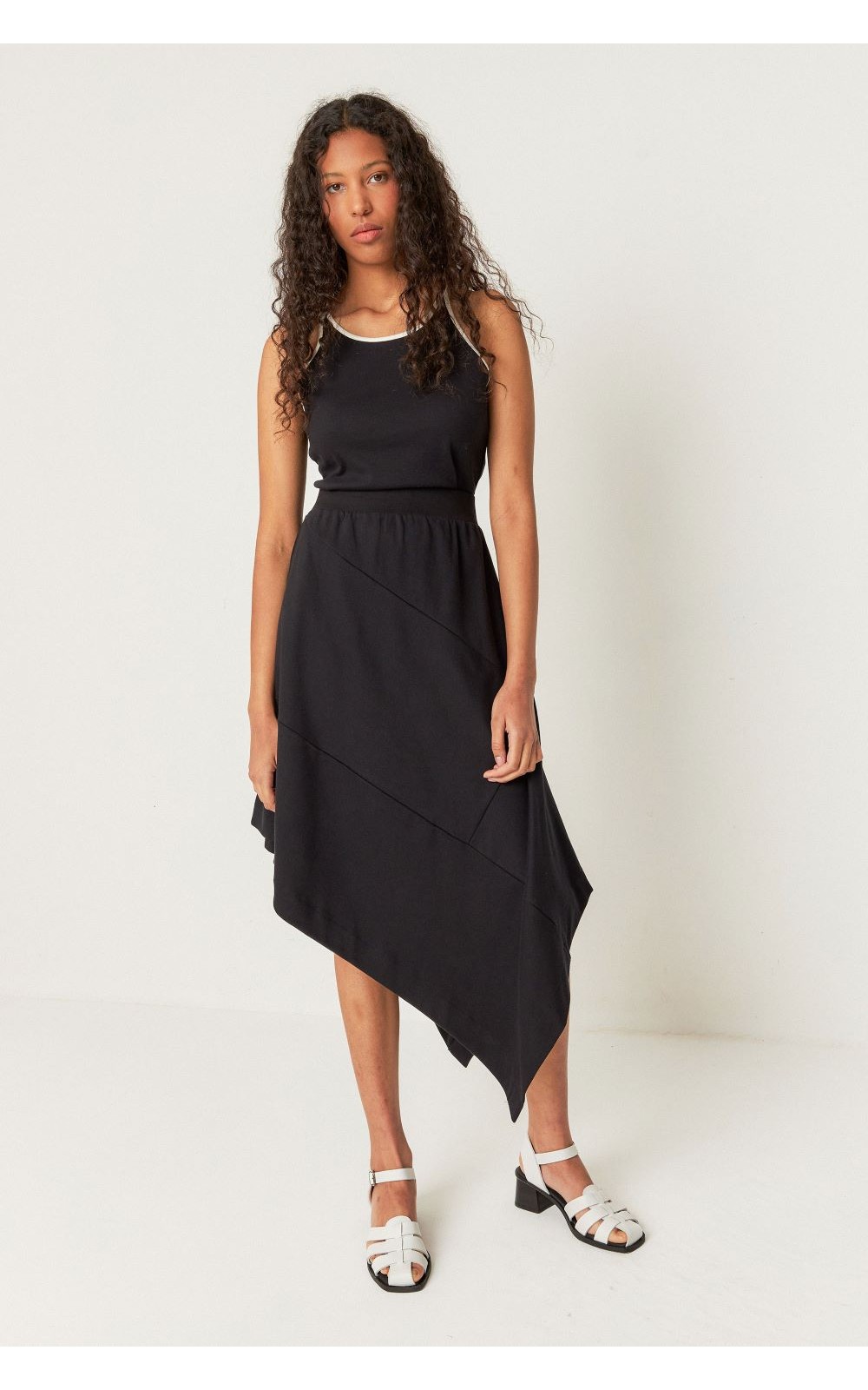  FALDA ASIMETRICA MIDI LISA SKFK 