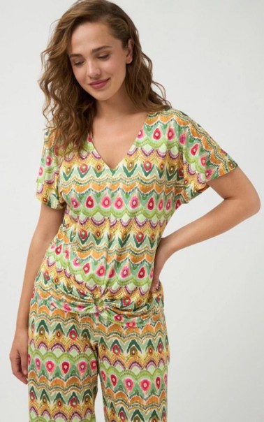 CAMISETA ESTAMPADA DETALLE ANILLA TINT CASUAL 