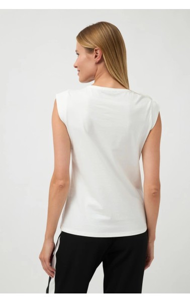 CAMISETA FLOR HOMBRO BARI CASUAL